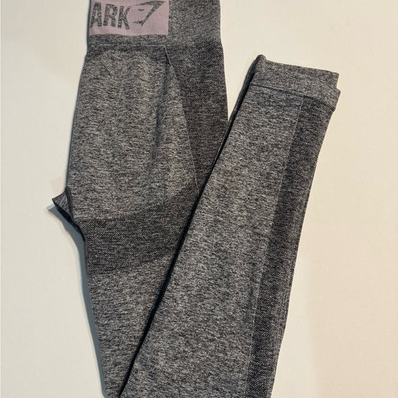 2 Pack Gymshark Leggings Bundle Large- Gray / Olive Gray - Picture 2 of 3